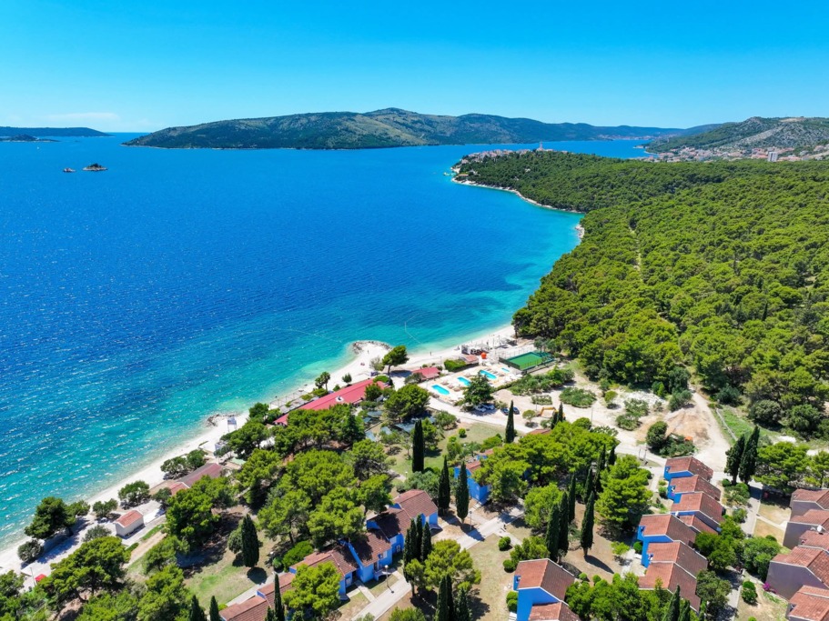 SEPTEMBER SEA ESCAPE