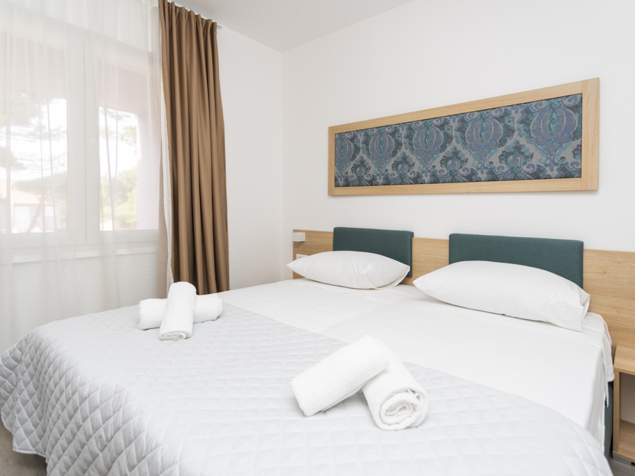 Seaside Superior One-Bedroom Apartment with Patio A2+2